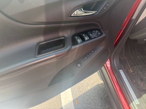 Used 2024 Chevrolet Equinox Premier image 7