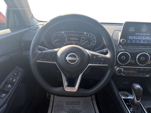 Used 2024 Nissan Sentra SV FWD image 13