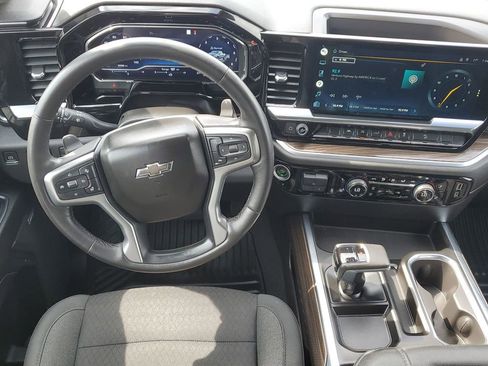 Certified 2022 Chevrolet Silverado 1500 RST w/ Convenience Package II image 25