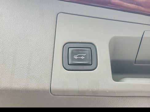 Certified 2023 Cadillac XT5 Premium Luxury AWD/4WD image 24