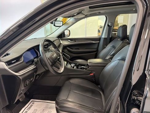 Used 2021 Jeep Grand Cherokee L Limited image 14