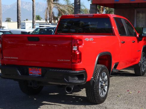 Used 2025 Chevrolet Silverado 2500 Custom w/ Custom Value Package AWD/4WD image 9