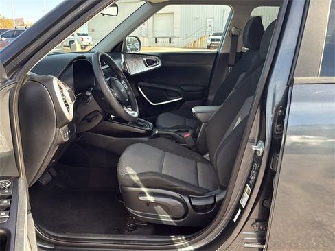 Used 2023 Kia Soul LX w/ Option Group 015 image 18