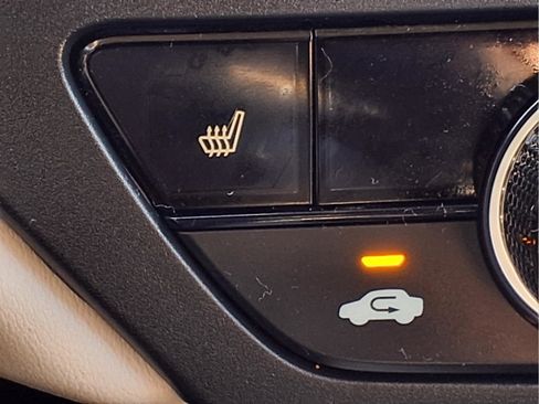 Certified 2024 Honda Accord EX image 20