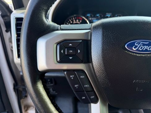 Used 2017 Ford F150 Lariat AWD/4WD image 31