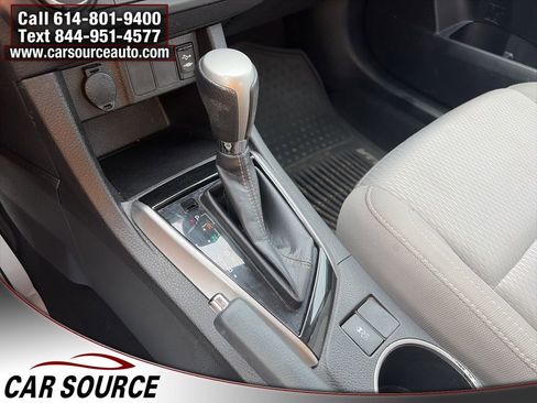 Used 2015 Toyota Corolla LE image 20
