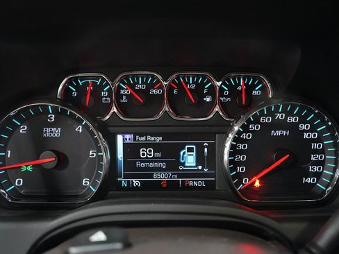 Used 2020 GMC Yukon SLT w/ Open Road Package RWD image 34