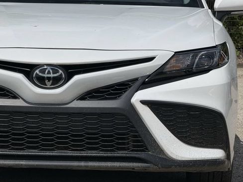 Used 2024 Toyota Camry SE FWD image 8