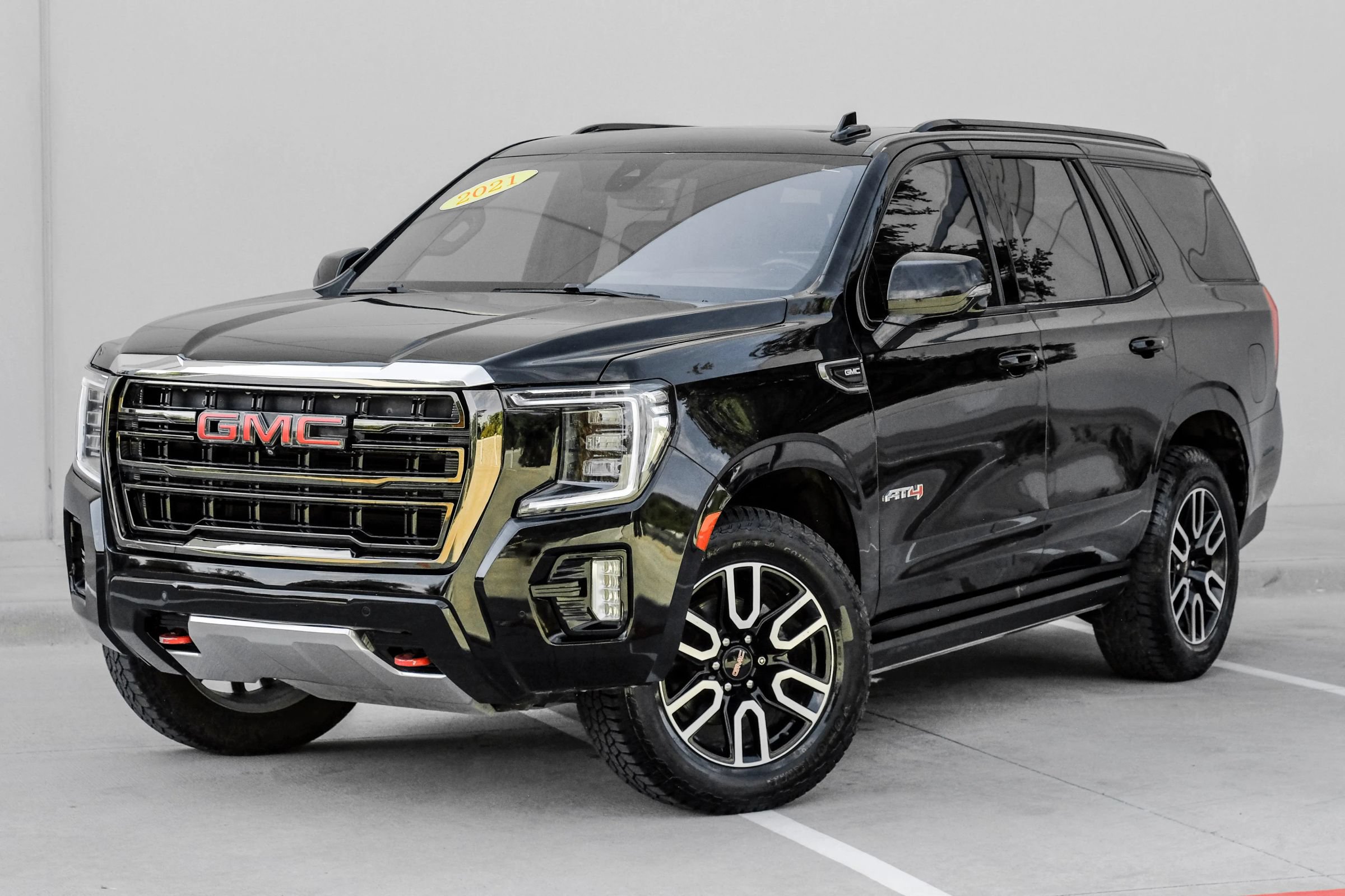 Used 2021 GMC Yukon AT4 w/ AT4 Premium Plus Package AWD/4WD image 7