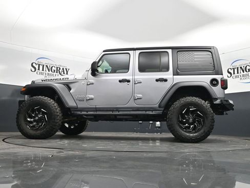 Used 2021 Jeep Wrangler Unlimited Sport AWD/4WD image 29