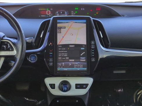 Certified 2018 Toyota Prius Four Touring FWD image 17