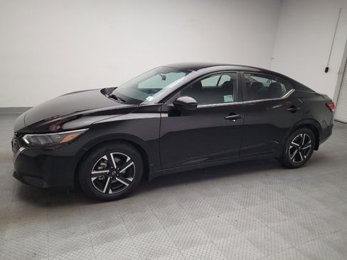 Used 2025 Nissan Sentra SV w/ All-Weather Package FWD image 2