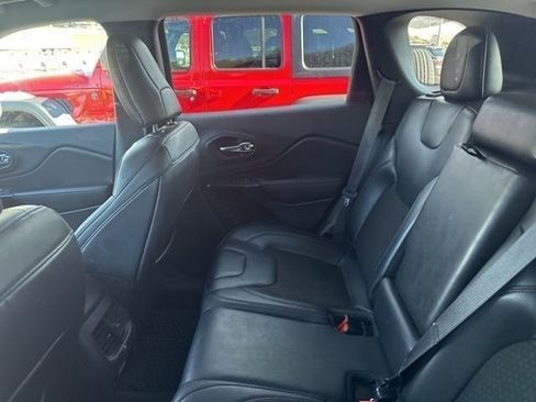 Used 2020 Jeep Cherokee Altitude image 6