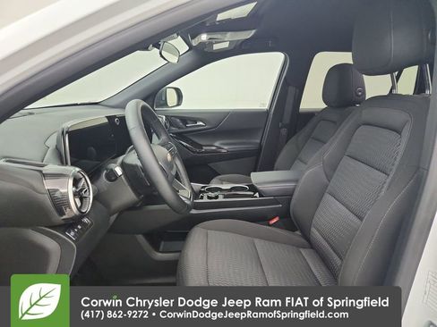 Used 2026 Chevrolet Equinox LT FWD image 18