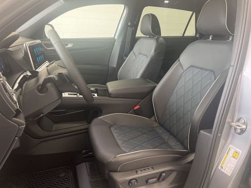 New 2026 Volkswagen Atlas Cross Sport SEL Premium R-Line AWD/4WD image 18
