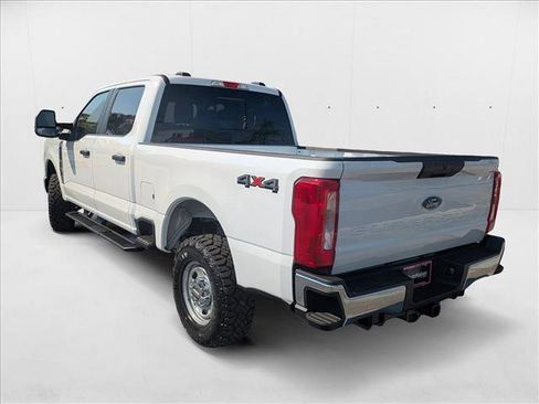 New 2026 Ford F250 XL w/ XL Chrome Package image 8