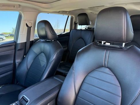 Used 2022 Toyota Highlander XLE image 13