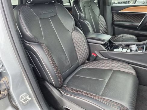 Used 2022 Jeep Grand Cherokee Summit AWD/4WD image 32