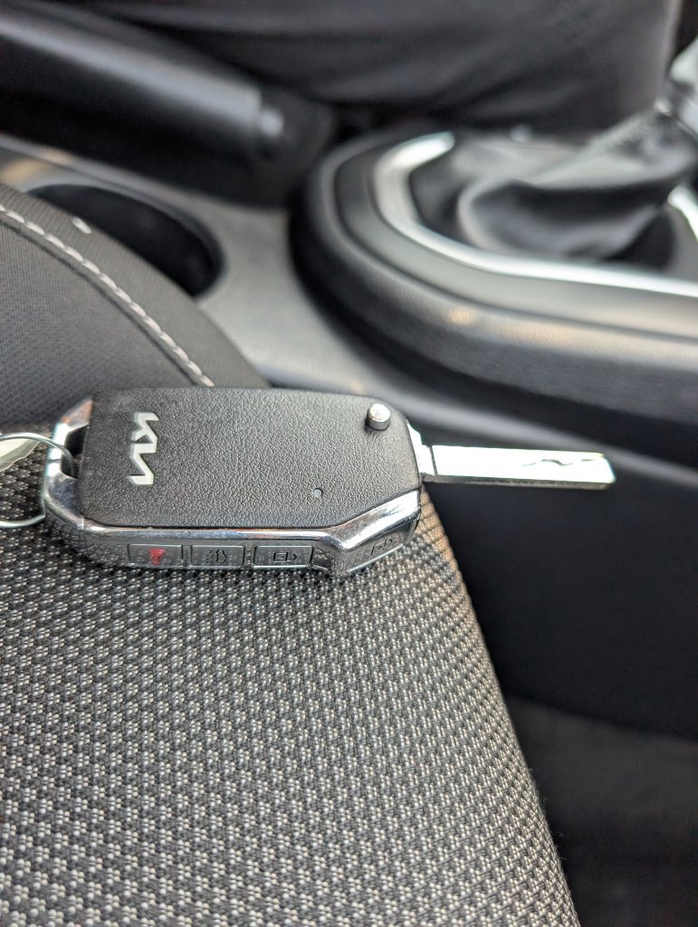 Used 2024 Kia Forte LXS w/ LXS Technology Package FWD image 31