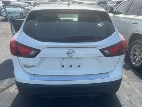 Used 2019 Nissan Rogue Sport S FWD image 4