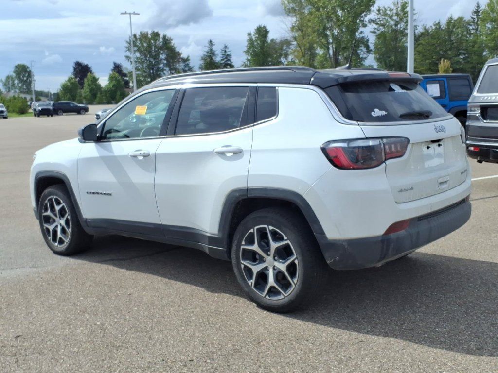 Used 2024 Jeep Compass Limited AWD/4WD image 6