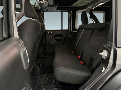 Used 2022 Jeep Wrangler Unlimited Sport AWD/4WD image 12