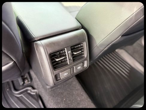 Used 2018 Honda Accord Touring image 27