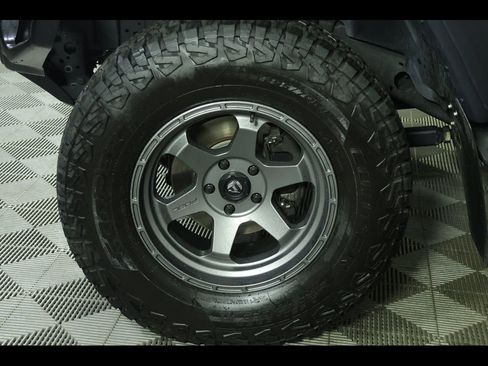 Used 2020 Jeep Gladiator Rubicon image 6