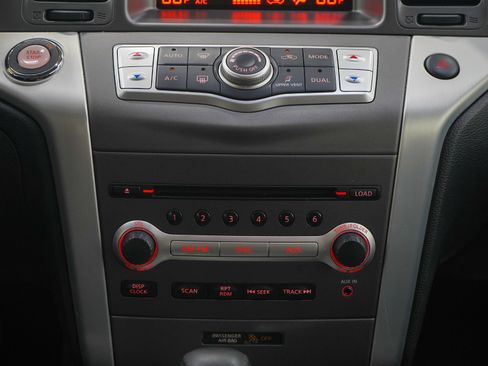 Used 2014 Nissan Murano S AWD/4WD image 19