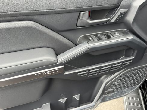 New 2026 Toyota 4Runner TRD Off-Road Premium AWD/4WD image 18