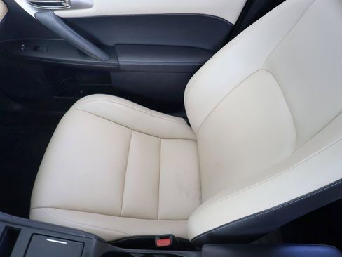 Used 2016 Lexus CT 200h w/ Seat Comfort Package FWD image 19