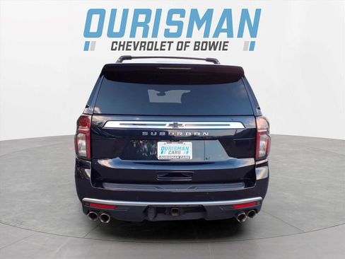 Used 2022 Chevrolet Suburban High Country w/ Premium Package AWD/4WD image 4