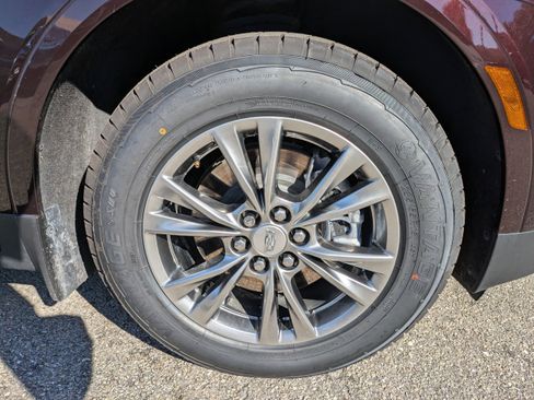 Used 2021 Cadillac XT5 Premium Luxury image 11