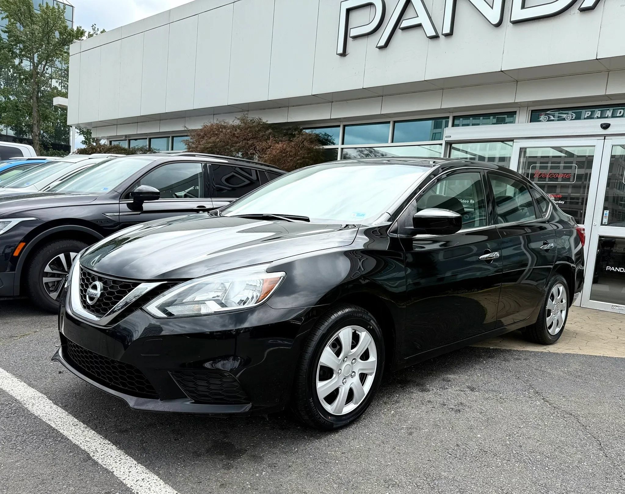 Used 2017 Nissan Sentra SV FWD image 3