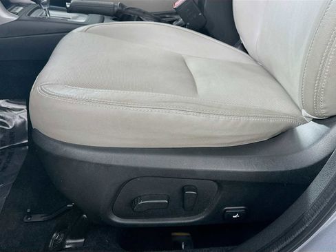 Used 2017 Subaru Forester 2.5i Limited w/ Popular Package #2 image 17