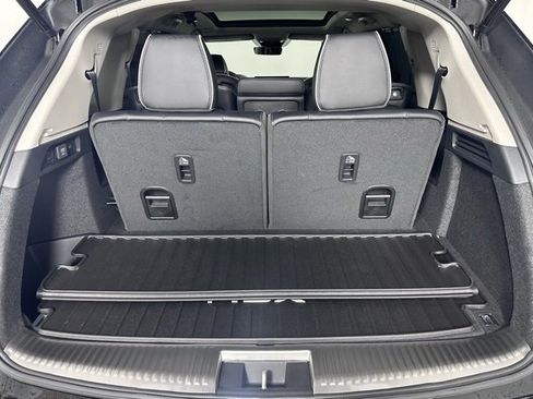 Certified 2025 Acura MDX w/ Advance Package image 26