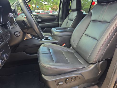 Used 2023 Chevrolet Tahoe RST w/ Luxury Package RWD image 13