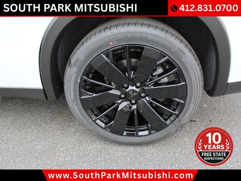 New 2026 Mitsubishi Outlander LE AWD/4WD image 30