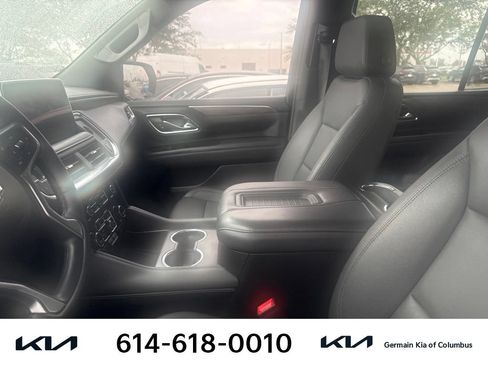 Used 2023 Chevrolet Tahoe LT w/ LT Signature Package AWD/4WD image 9