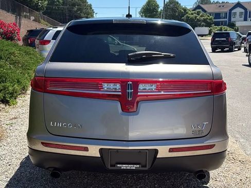 Used 2018 Lincoln MKT AWD w/ Technology Package image 8