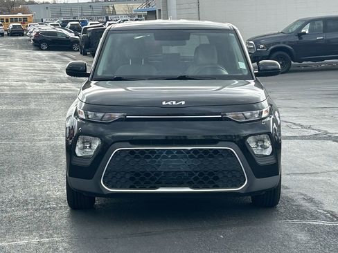 Used 2022 Kia Soul LX FWD image 9