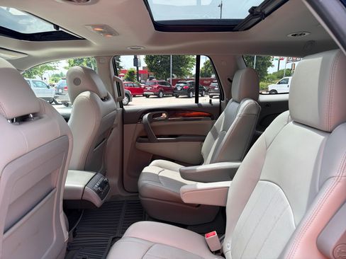 Used 2017 Buick Enclave Premium w/ Experience Buick Package AWD/4WD image 22