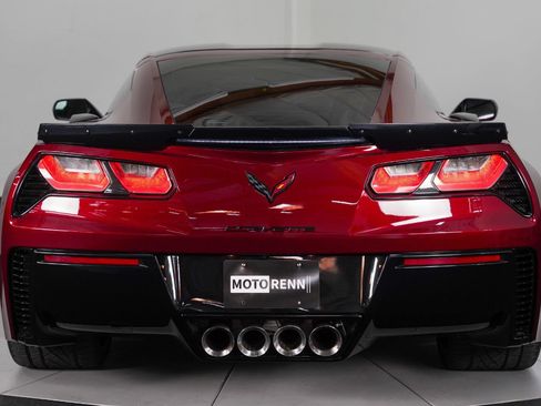 Used 2016 Chevrolet Corvette Z06 w/ 3LZ Preferred Equipment Group RWD image 9