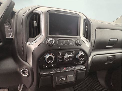 Used 2022 Chevrolet Silverado 1500 LT image 32