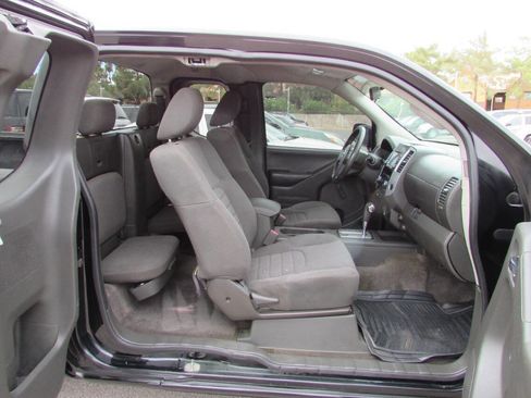 Used 2018 Nissan Frontier S w/ Work Truck Package image 27