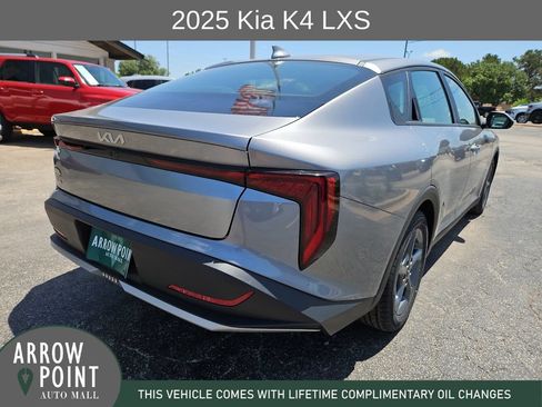 Used 2025 Kia K4 FWD image 11