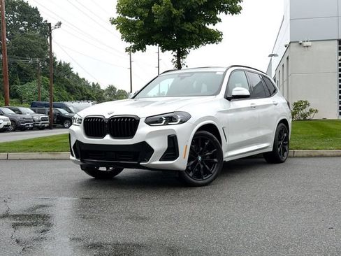 Used 2024 BMW X3 xDrive30i w/ Premium Package AWD/4WD image 1