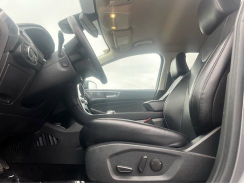 Used 2022 Ford Edge Titanium w/ Equipment Group 301A AWD/4WD image 19