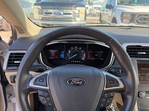 Used 2015 Ford Fusion SE w/ Equipment Group 202A image 10