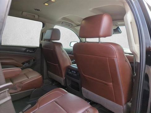 Used 2018 Chevrolet Tahoe Premier w/ RST Edition image 22